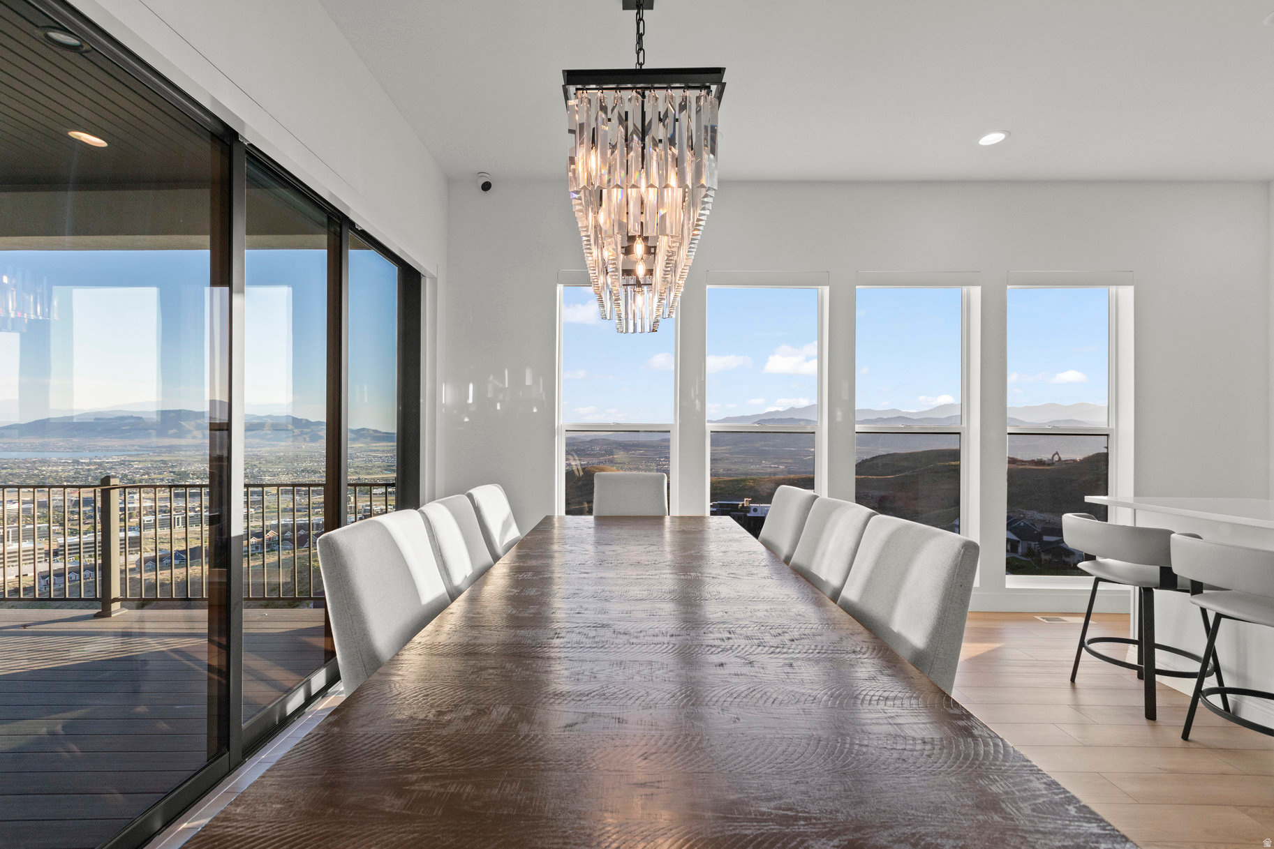 SEASONS ESTATES - Residential