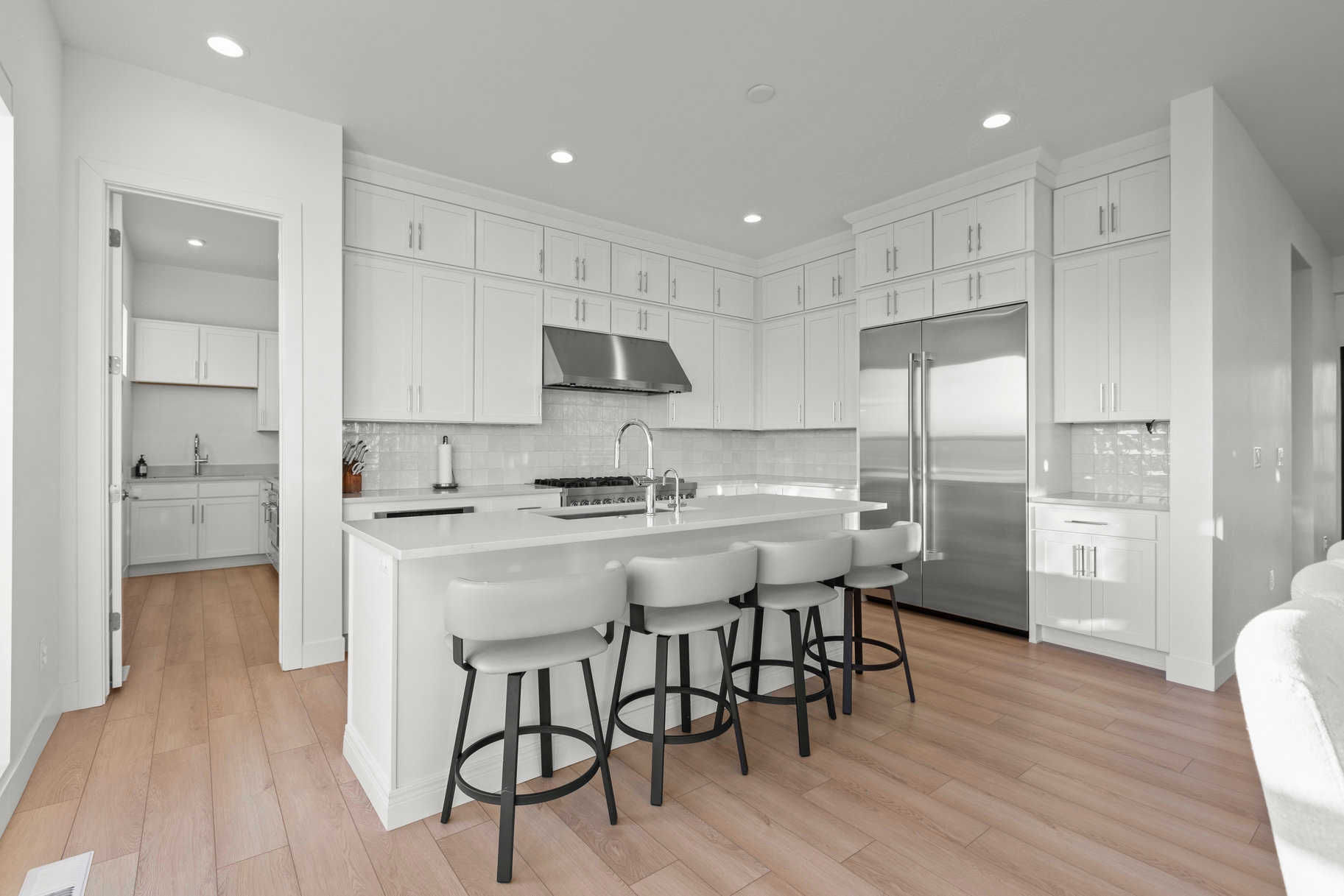 SEASONS ESTATES - Residential