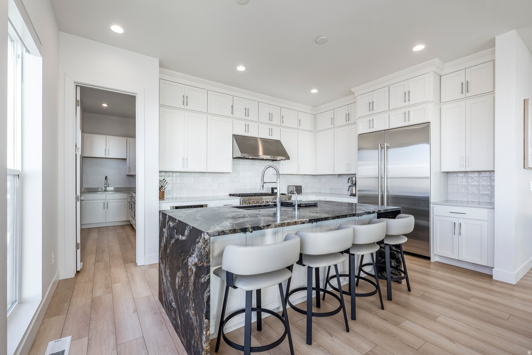 SEASONS ESTATES - Residential