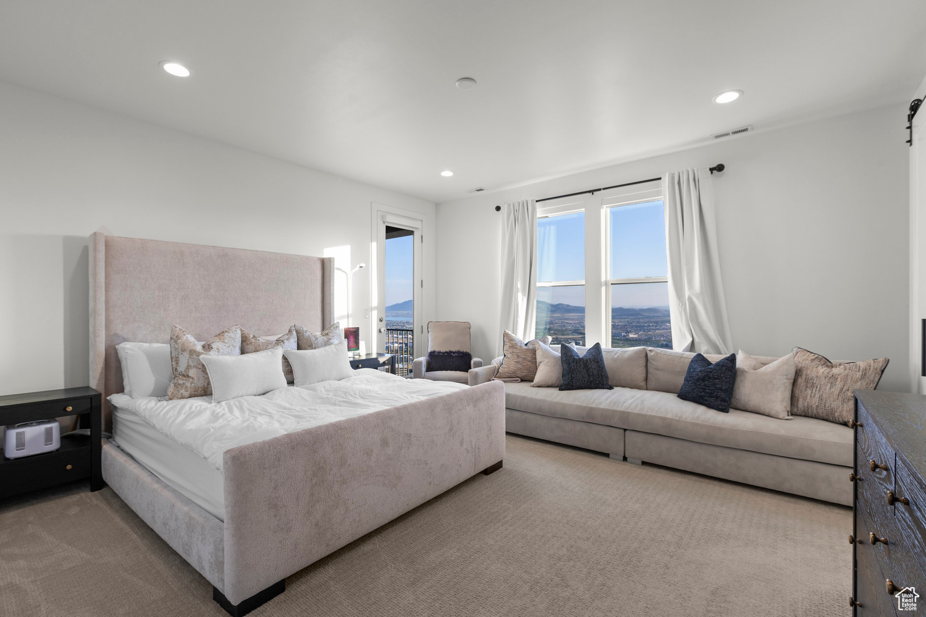 SEASONS ESTATES - Residential