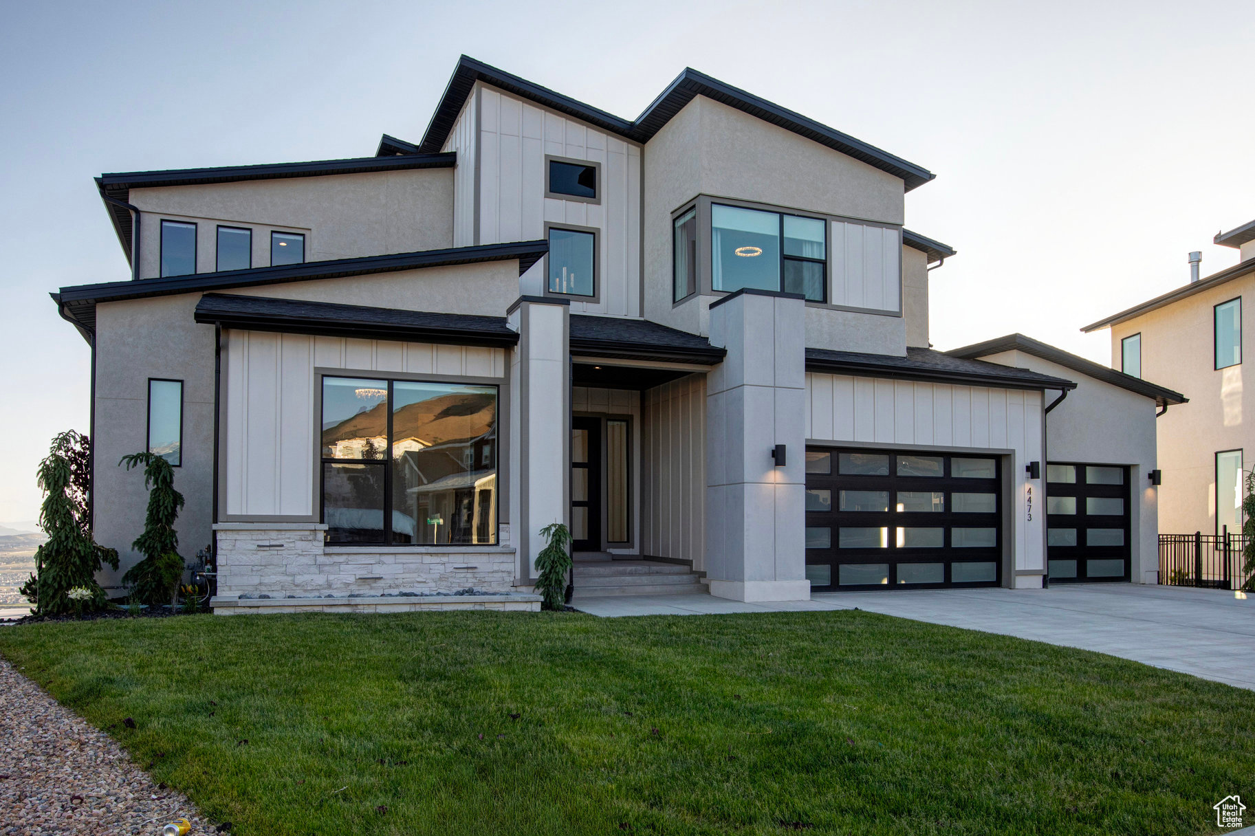 SEASONS ESTATES - Residential