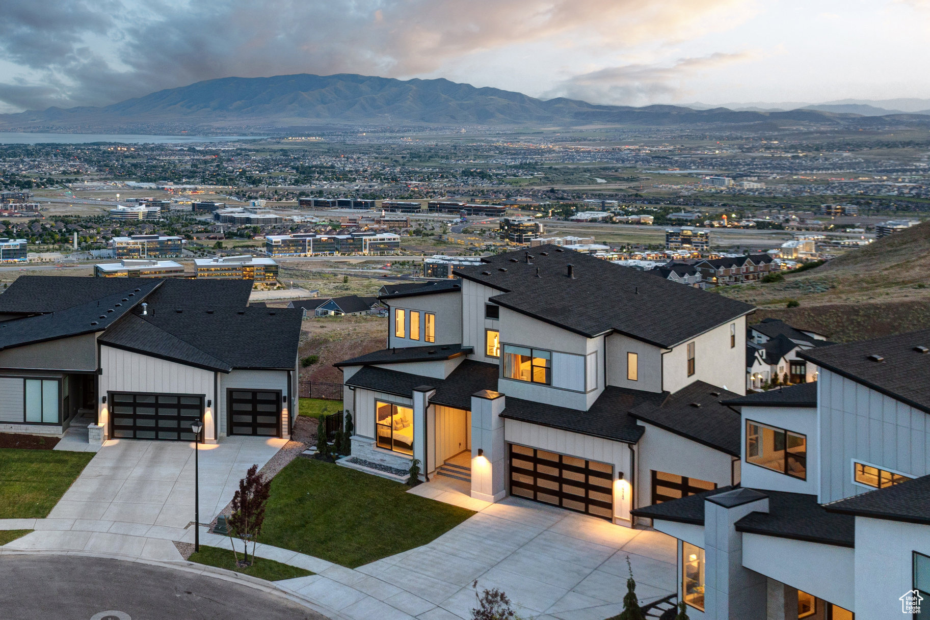 SEASONS ESTATES - Residential
