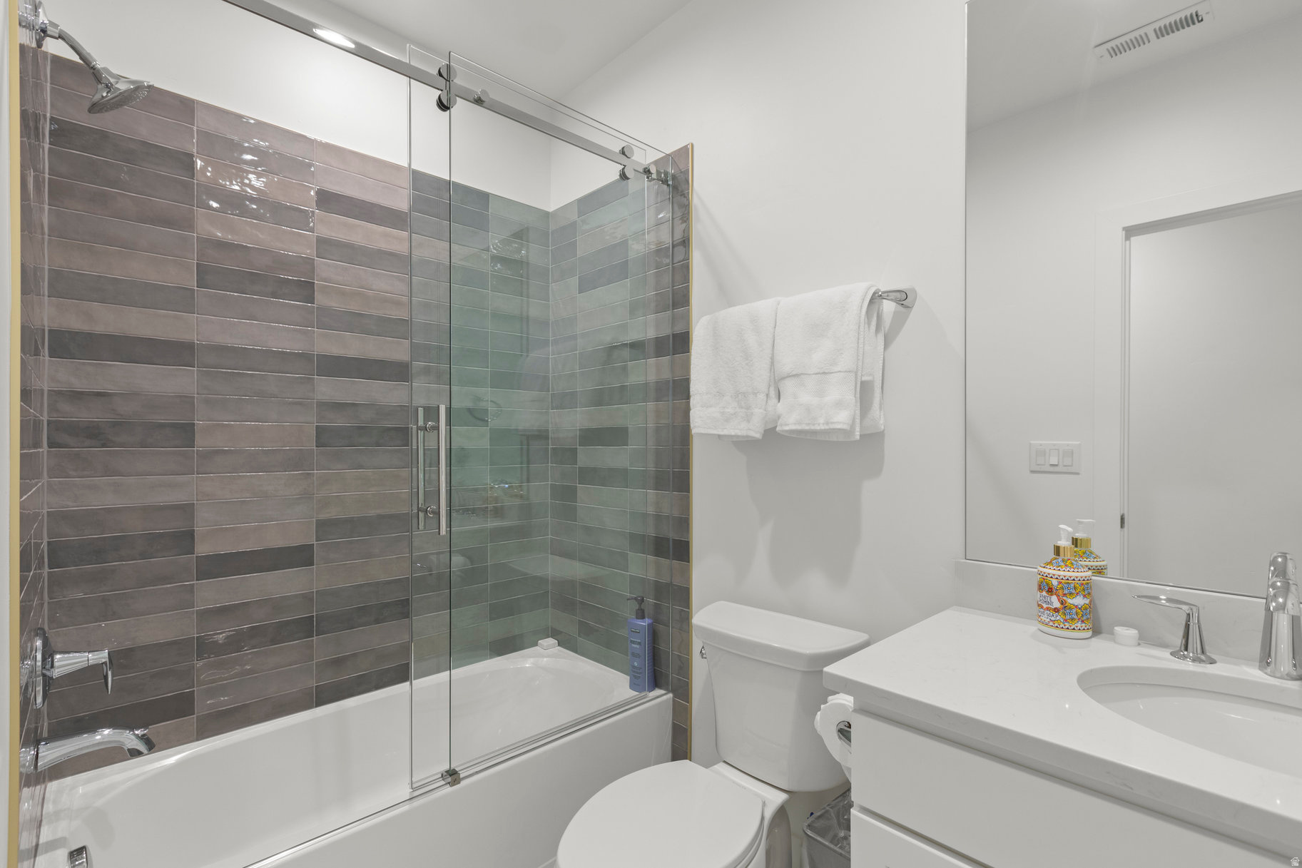 SEASONS ESTATES - Residential