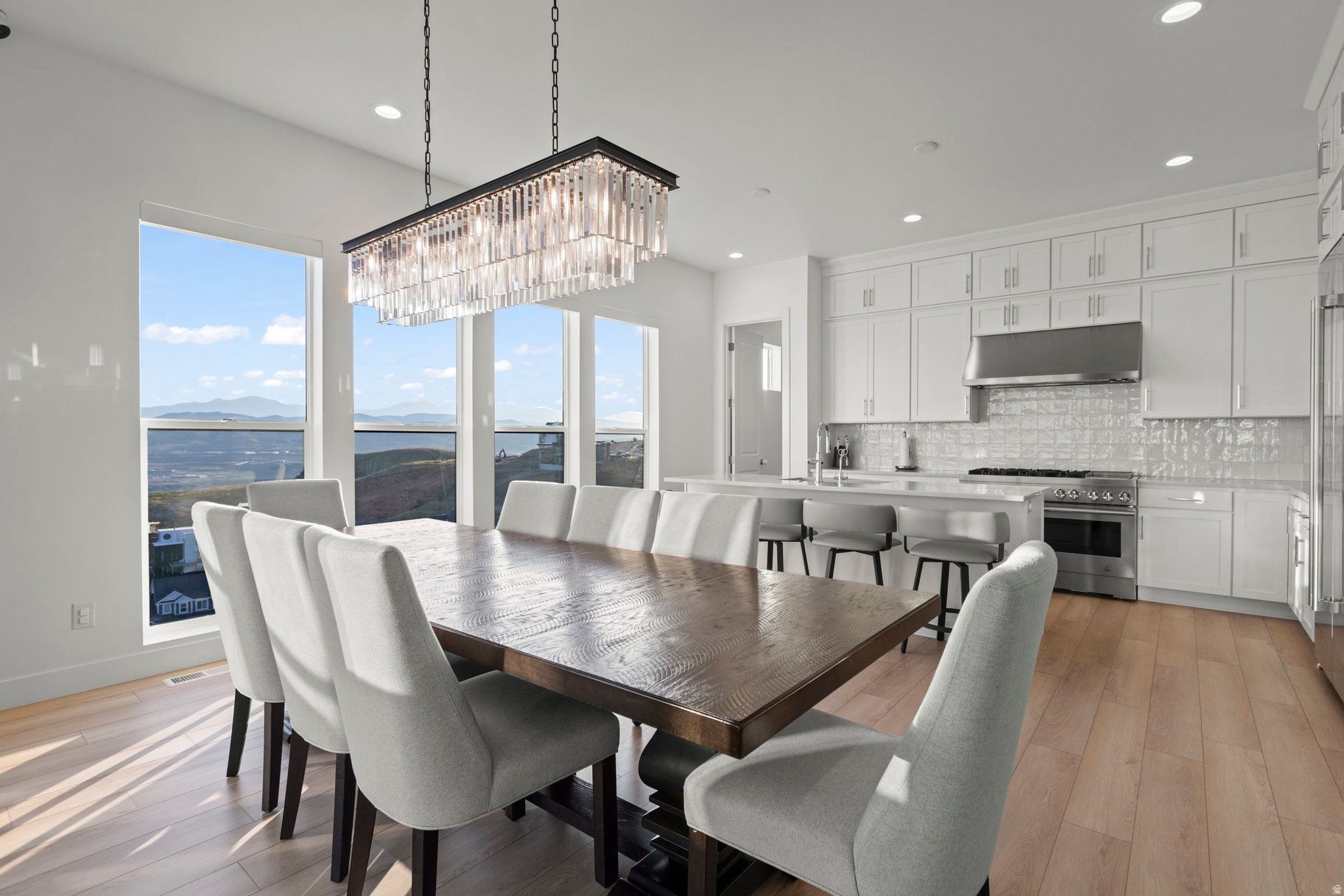 SEASONS ESTATES - Residential