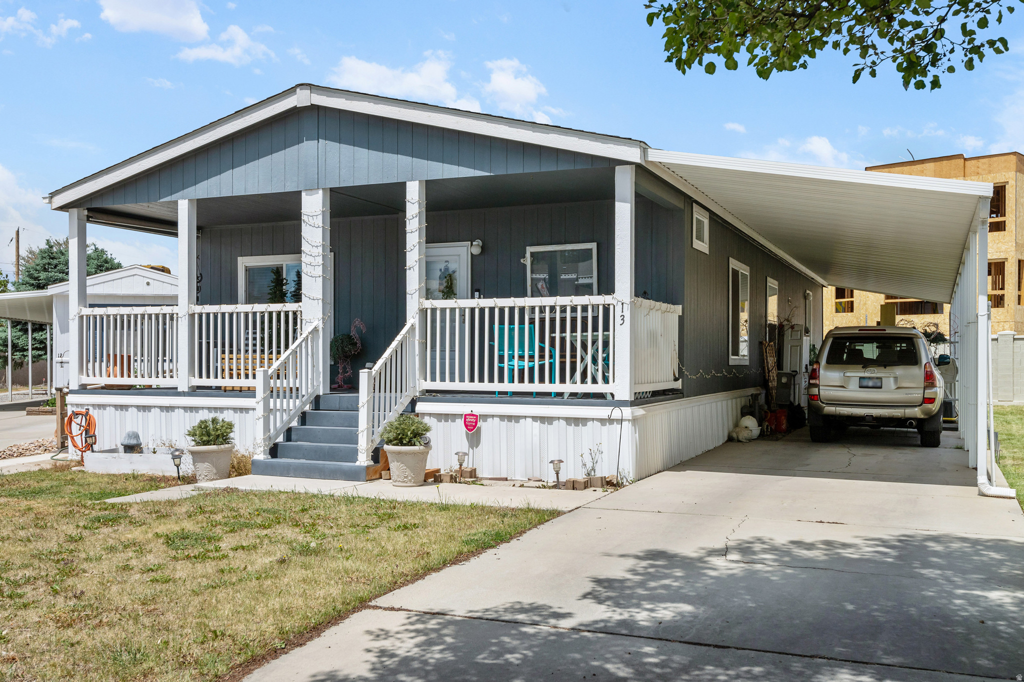 APPLEWOOD - Residential