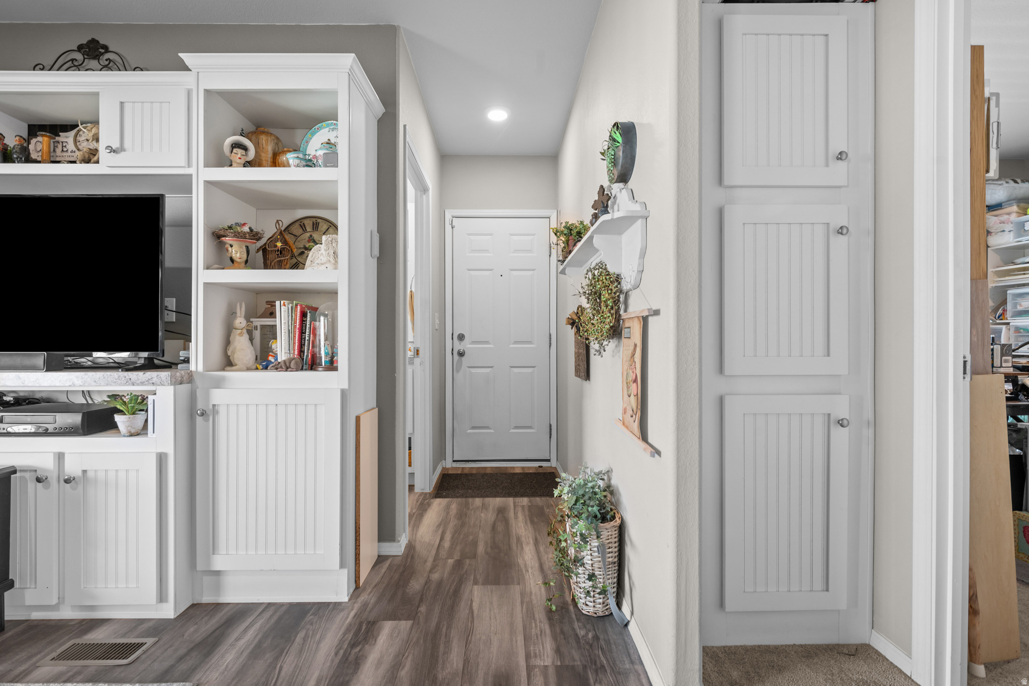 APPLEWOOD - Residential