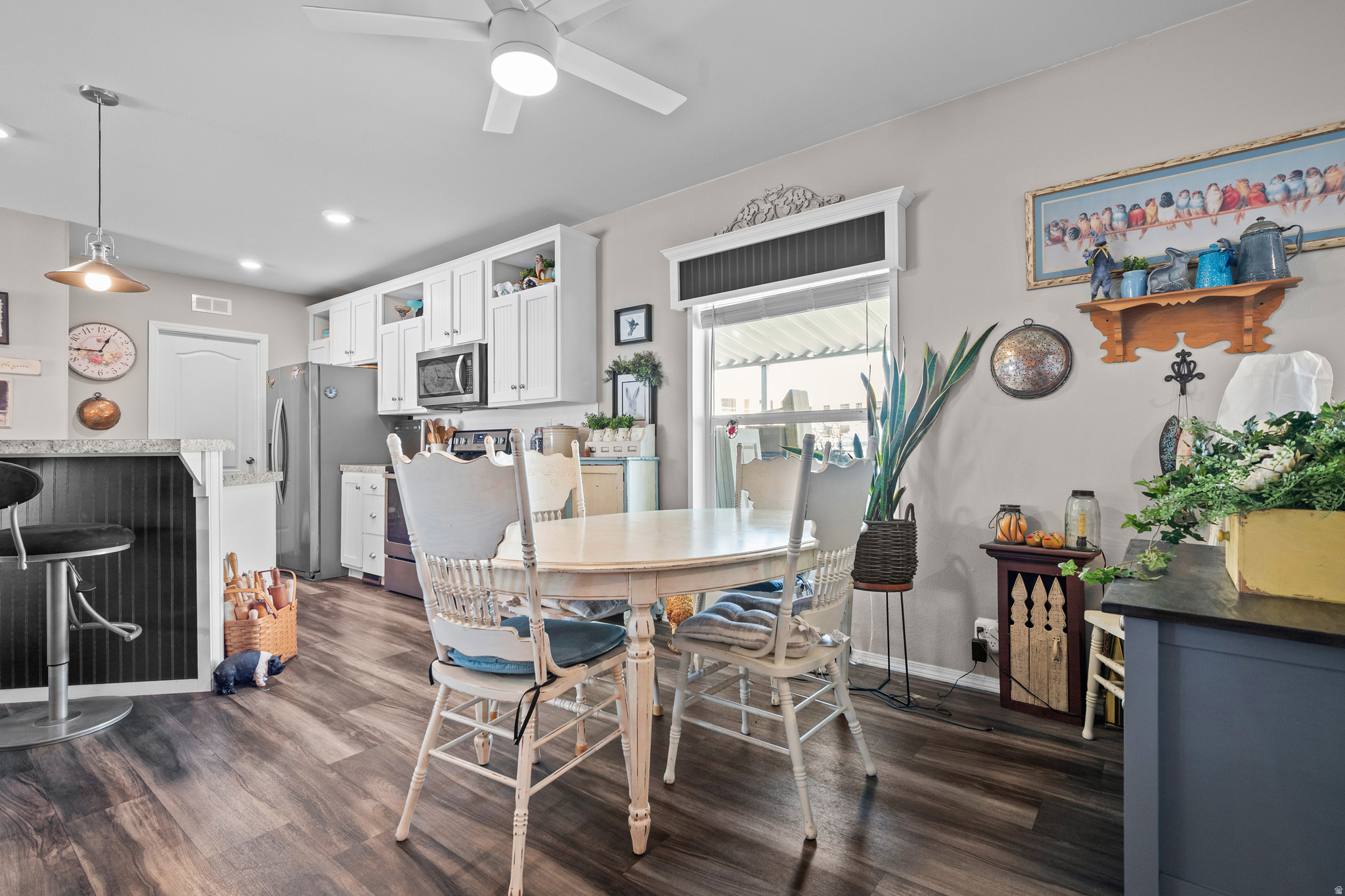 APPLEWOOD - Residential