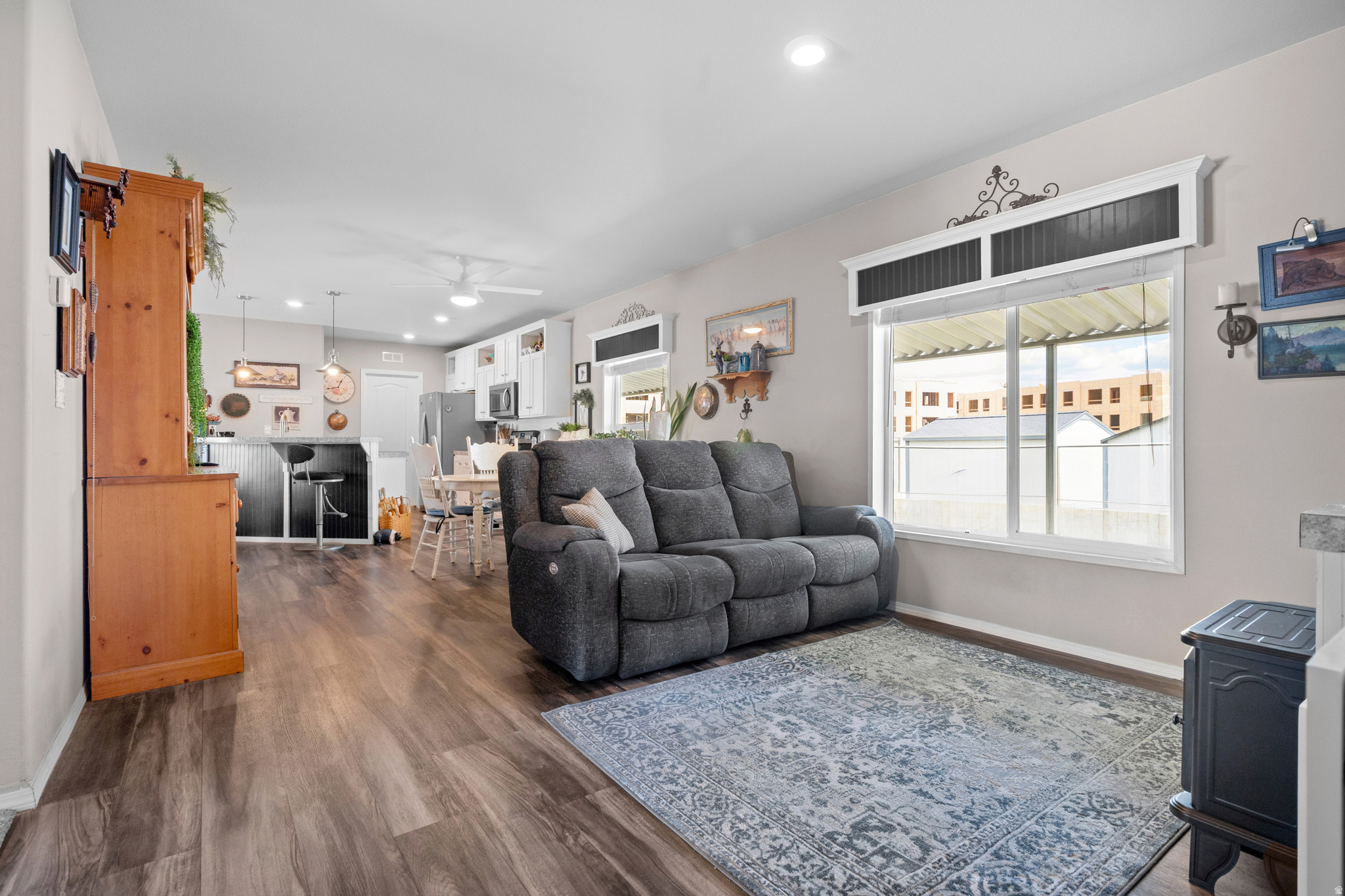 APPLEWOOD - Residential