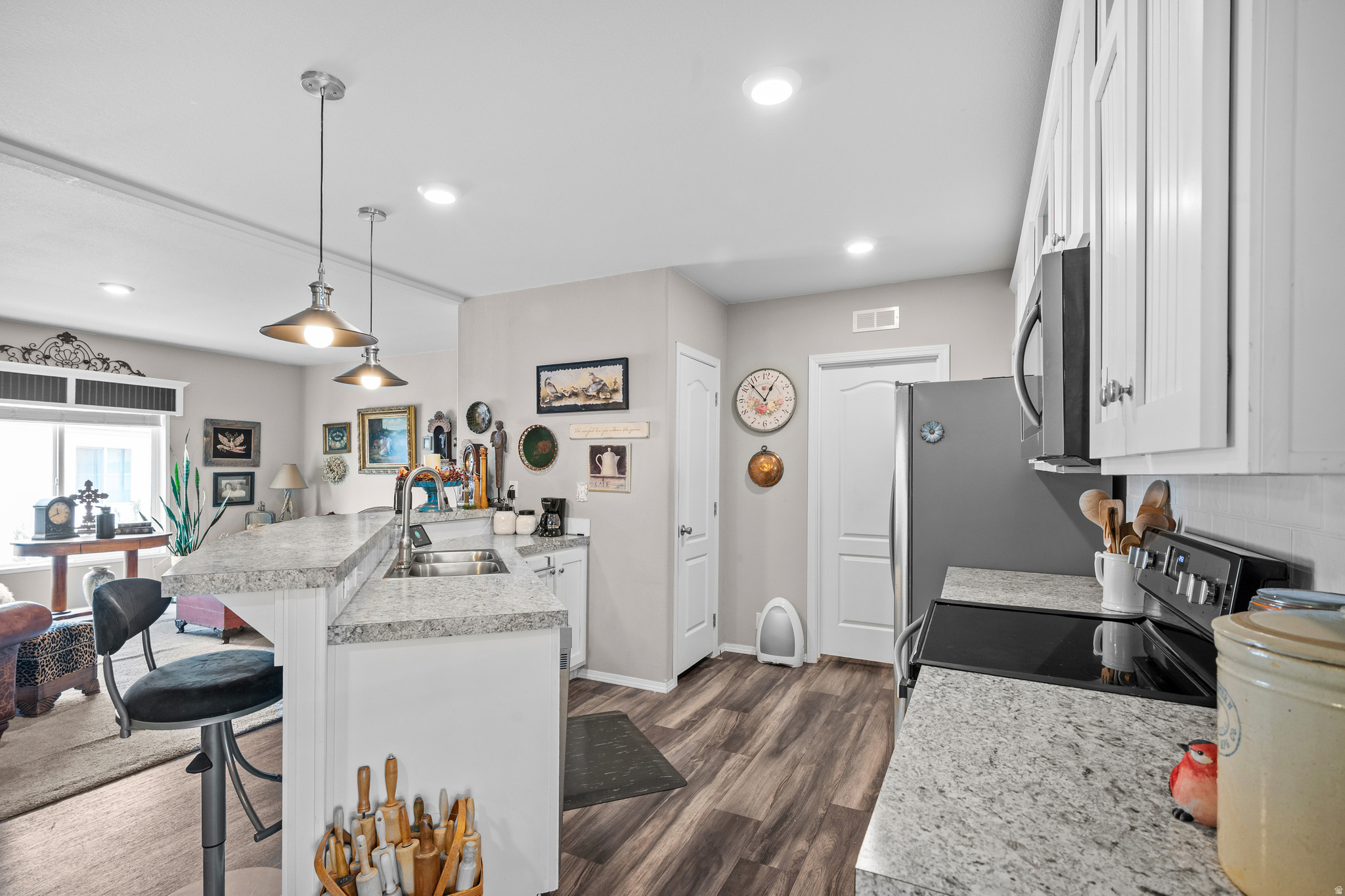 APPLEWOOD - Residential