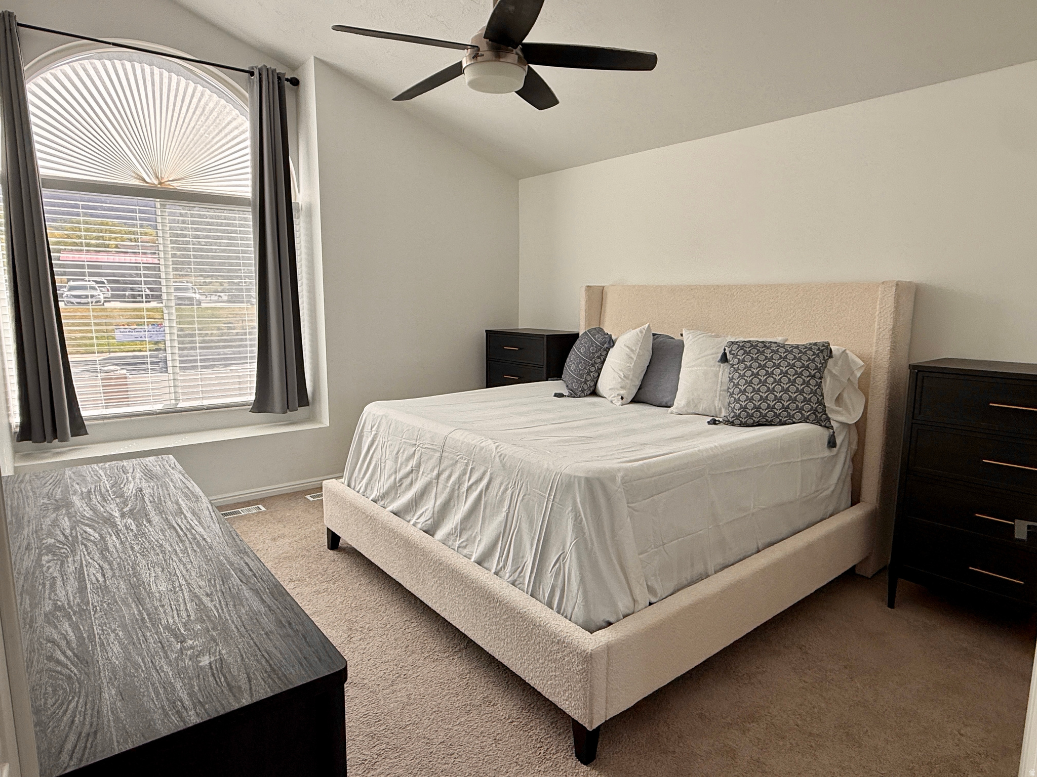 VICTORS POND - Residential