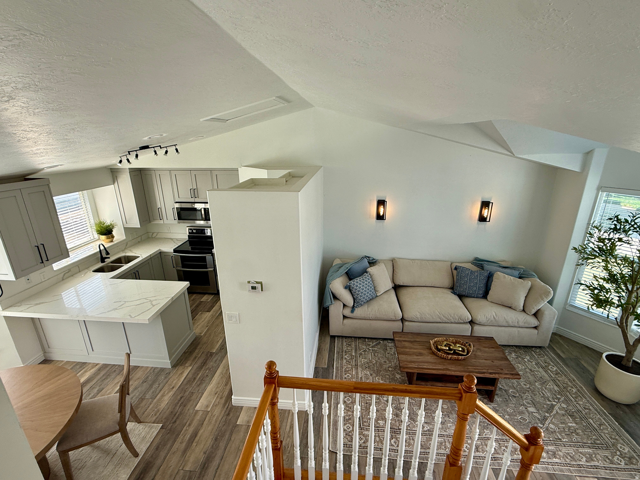 VICTORS POND - Residential