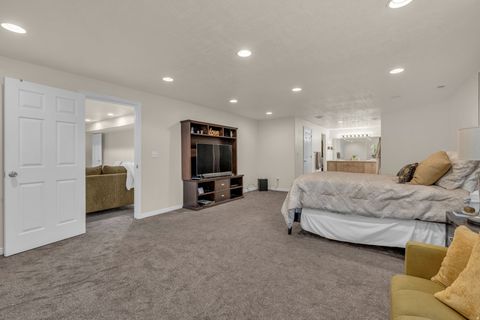 Tiny photo for 10819 S WYNVIEW LN W, South Jordan, UT 84095 (MLS # 2144649)