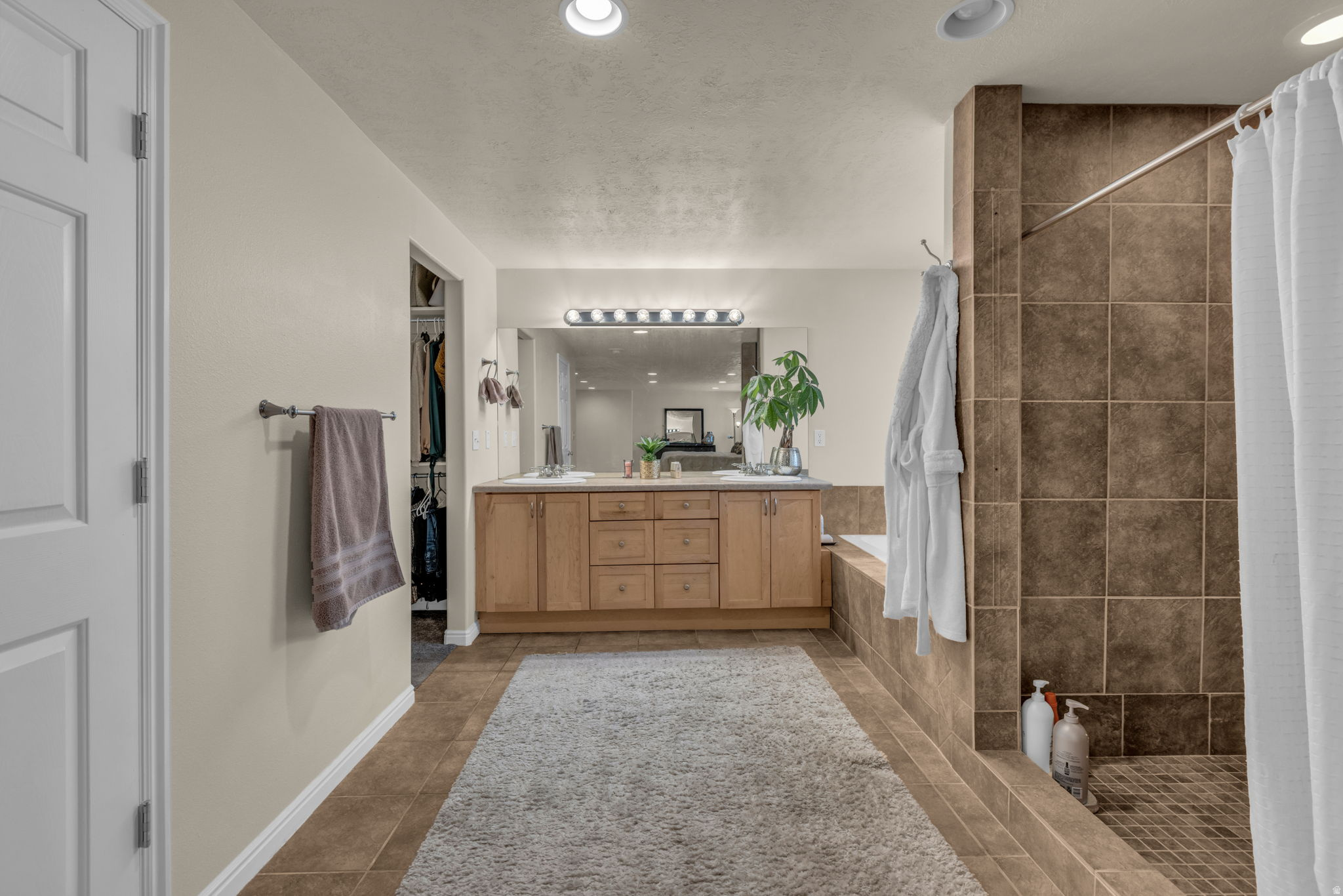 WYNGATE - Residential