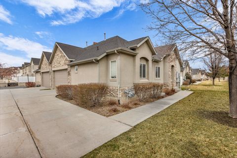 Photo of 10819 S WYNVIEW LN W, South Jordan, UT 84095 (MLS # 2144649)
