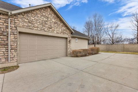 Tiny photo for 10819 S WYNVIEW LN W, South Jordan, UT 84095 (MLS # 2144649)