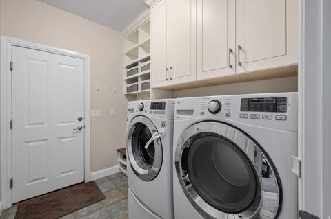 Tiny photo for 1456 E FIRELIGHT WAY S, Sandy, UT 84092 (MLS # 2147418)