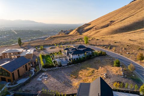 Tiny photo for 7088 S CITY VIEW DR #37, Cottonwood Heights, UT 84121 (MLS # 2112626)