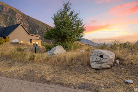 Tiny photo for 7088 S CITY VIEW DR #37, Cottonwood Heights, UT 84121 (MLS # 2112626)