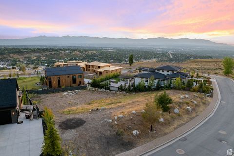 Tiny photo for 7088 S CITY VIEW DR #37, Cottonwood Heights, UT 84121 (MLS # 2112626)