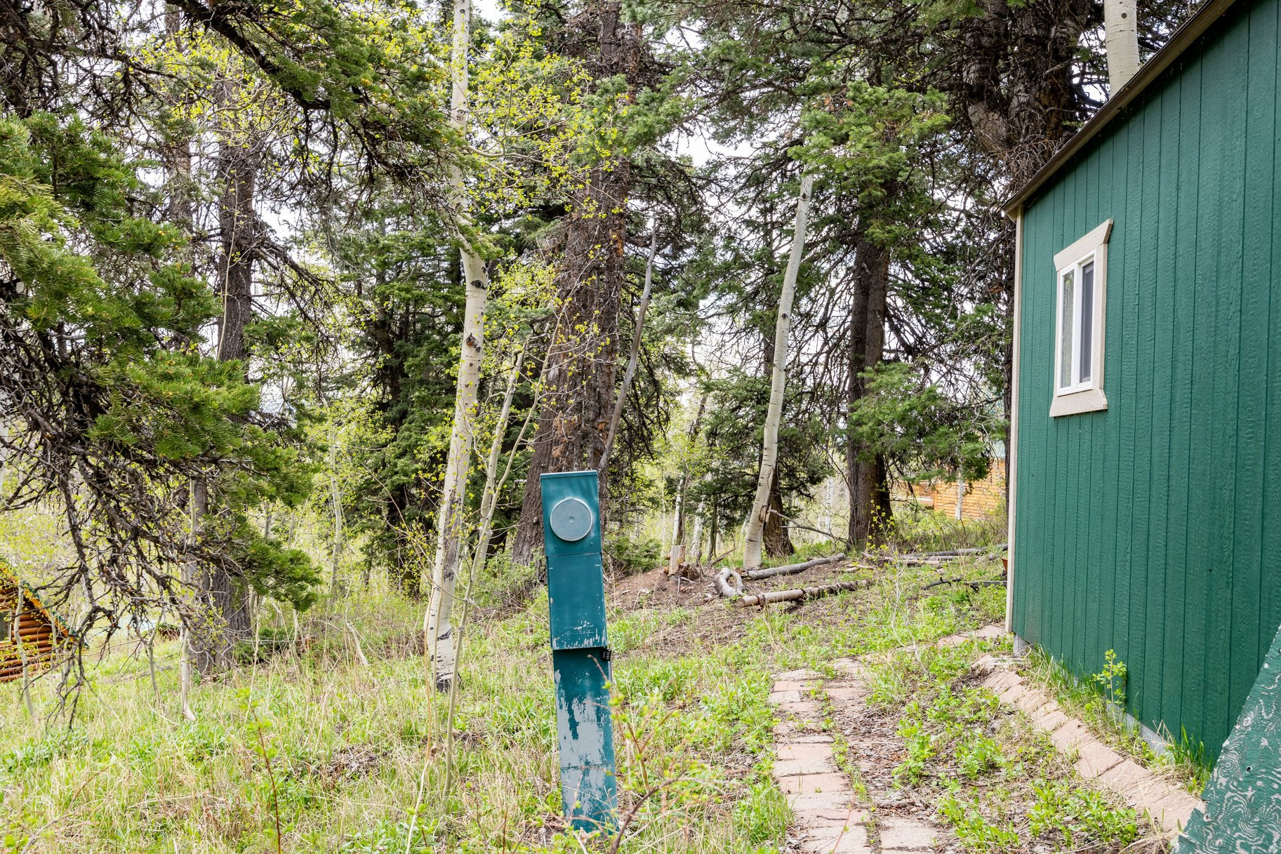 PINE MEADOW RANCH - Land