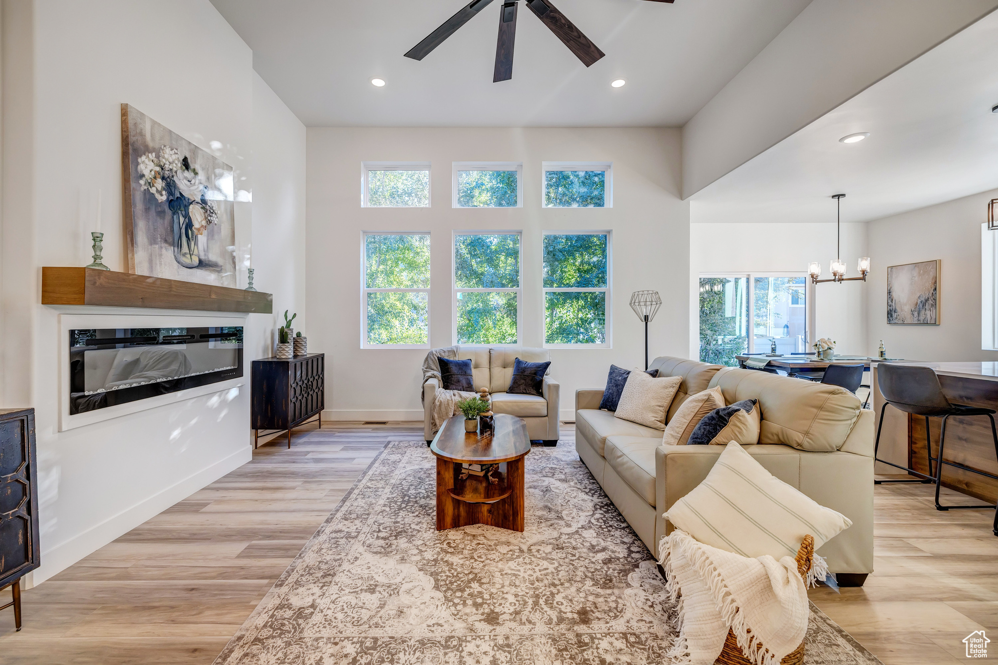 BLACKHAWK - Residential