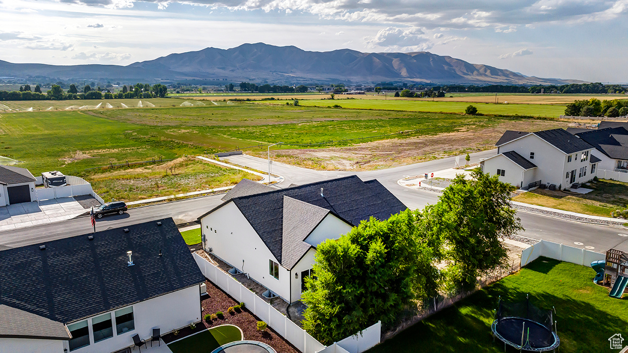 BLACKHAWK - Residential