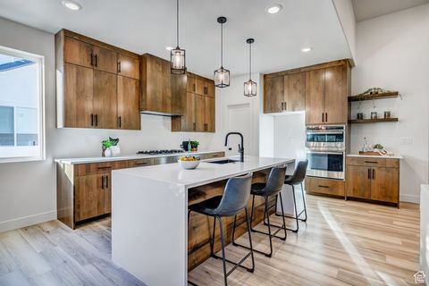 Tiny photo for 1605 S 1100 W, Payson, UT 84651 (MLS # 2119565)