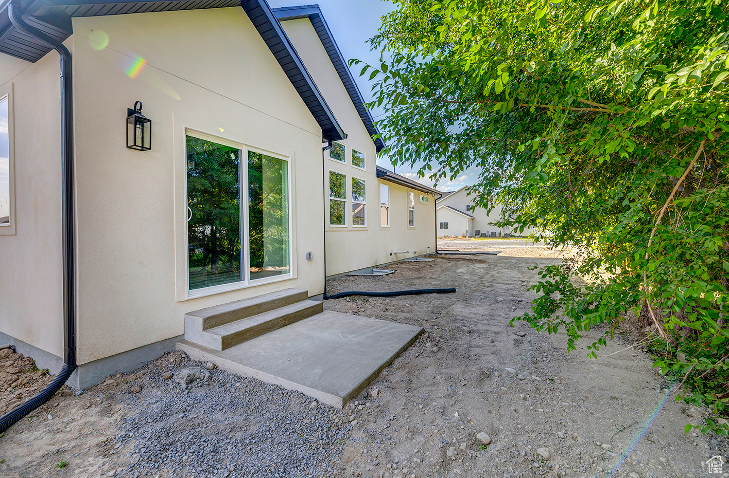 BLACKHAWK - Residential