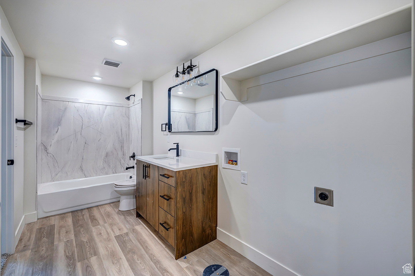 BLACKHAWK - Residential