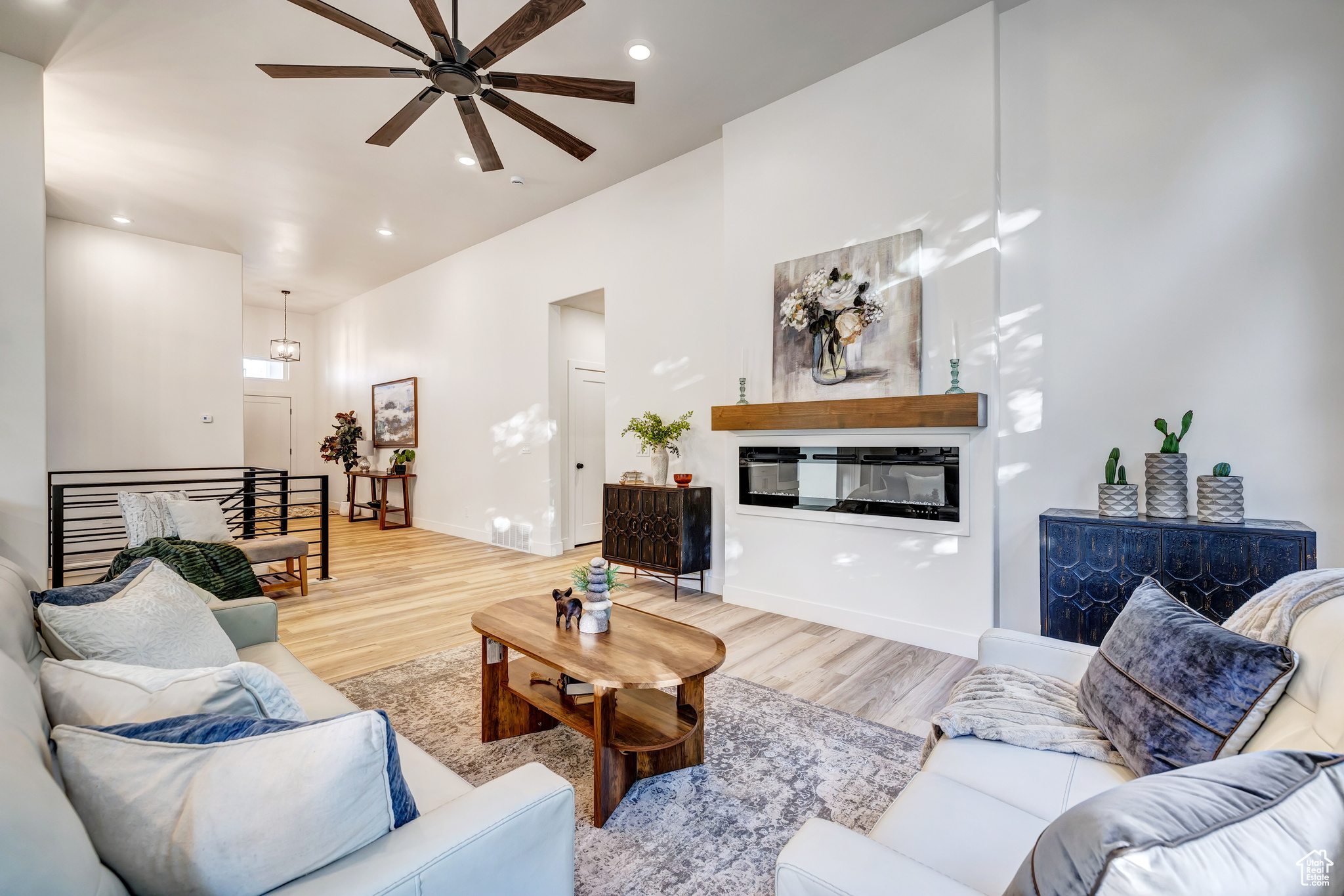 BLACKHAWK - Residential