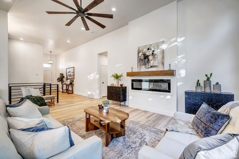 Tiny photo for 1605 S 1100 W, Payson, UT 84651 (MLS # 2119565)