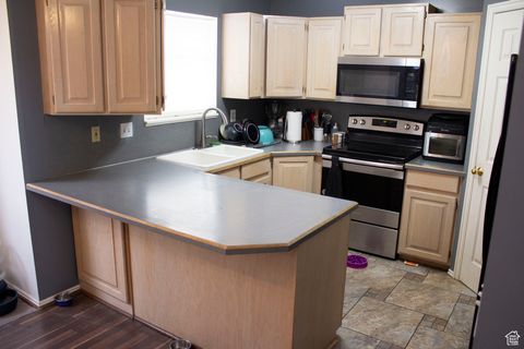 Tiny photo for 246 W 5000 S, Washington Terrace, UT 84405 (MLS # 2071381)