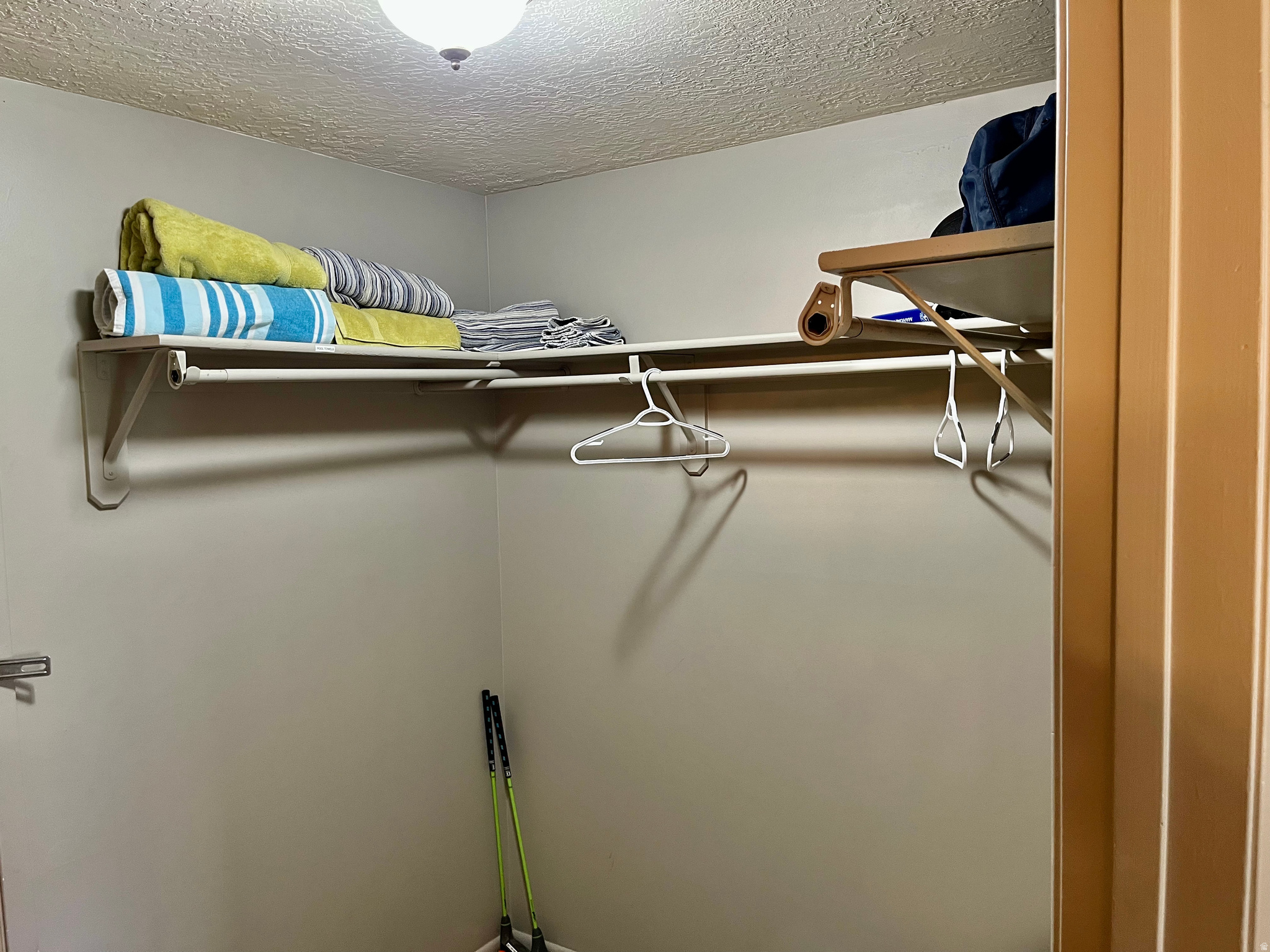 WOLF LODGE - Residential