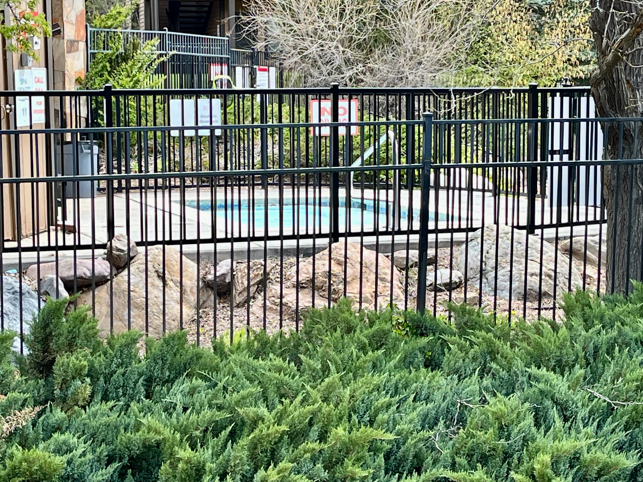 WOLF LODGE - Residential