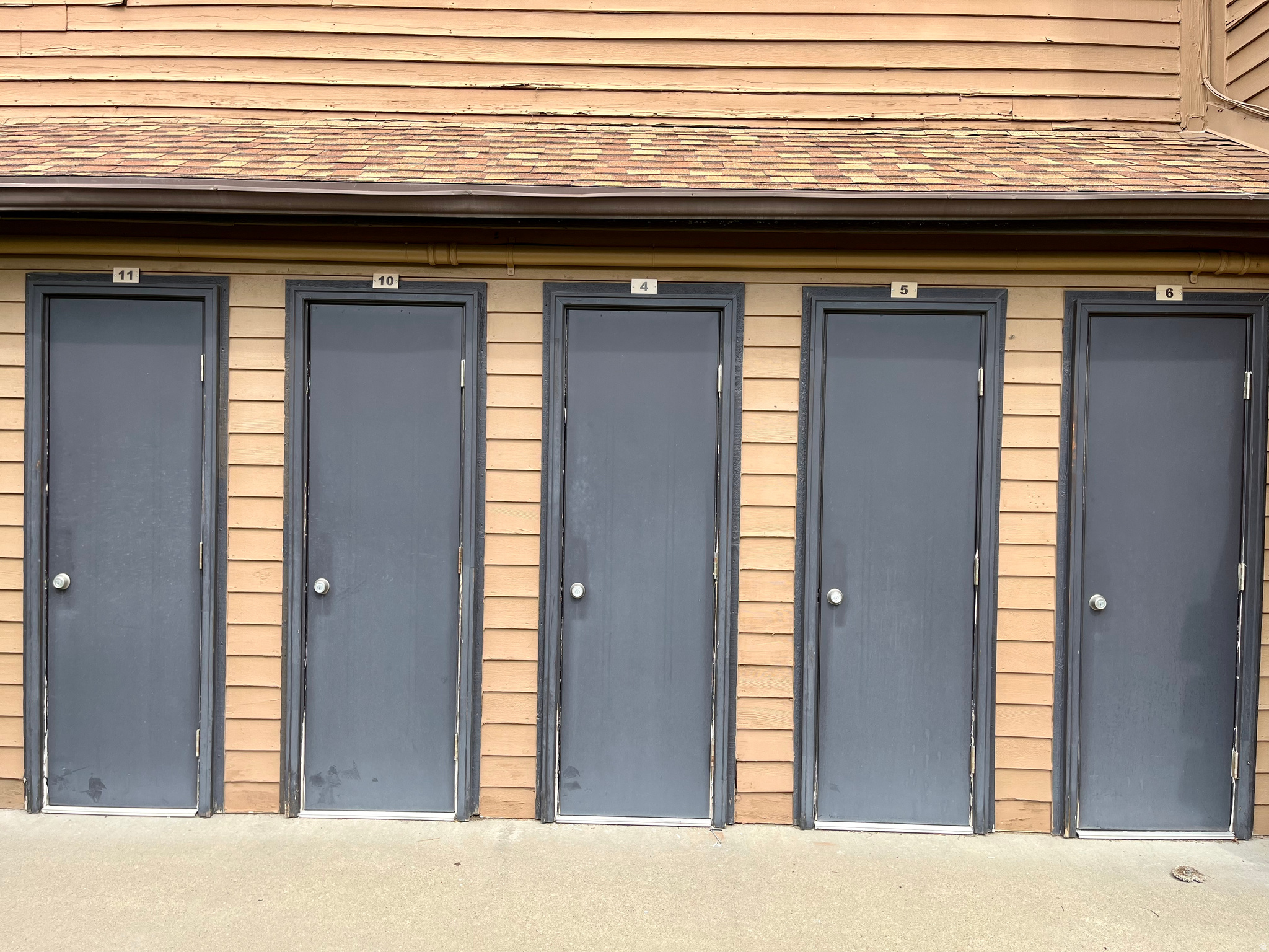 WOLF LODGE - Residential