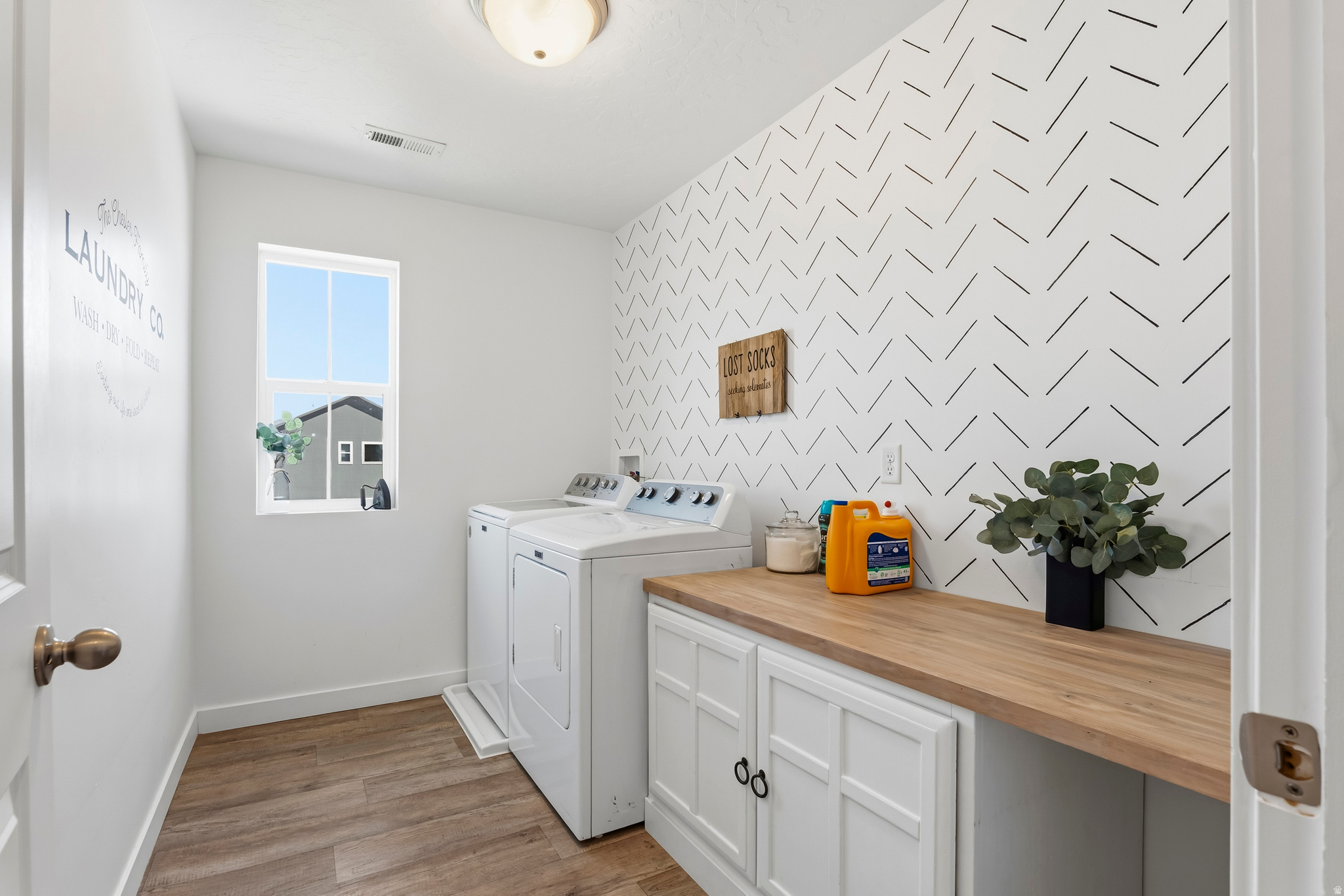 PONY EXPRESS ESTATES - Residential