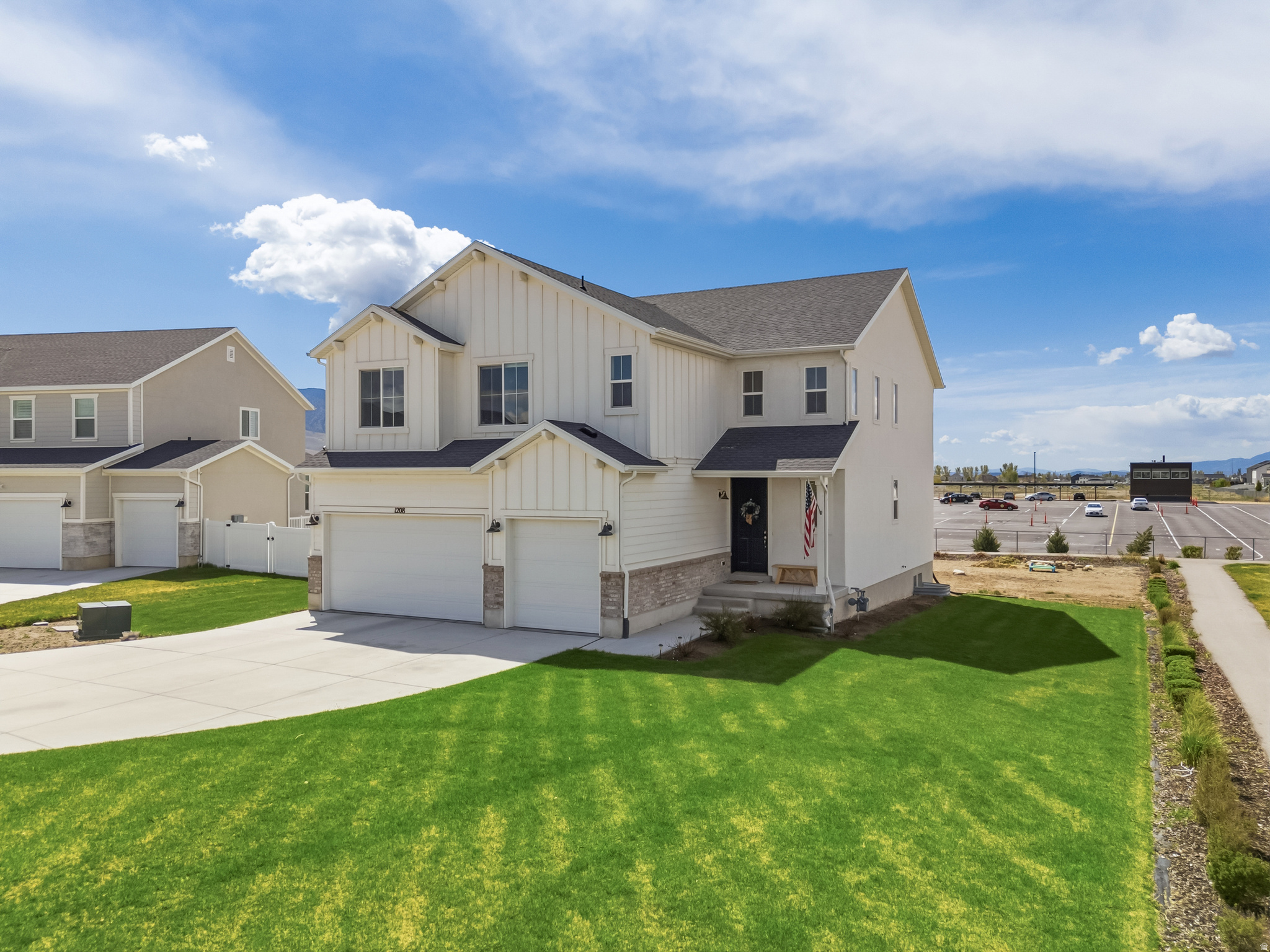 PONY EXPRESS ESTATES - Residential