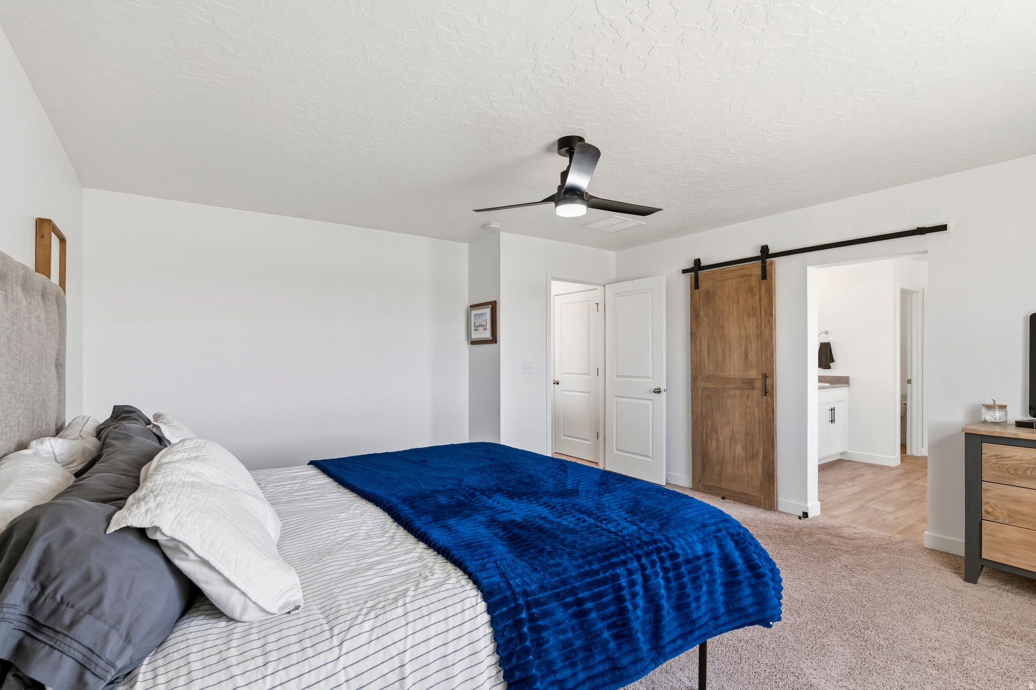 PONY EXPRESS ESTATES - Residential