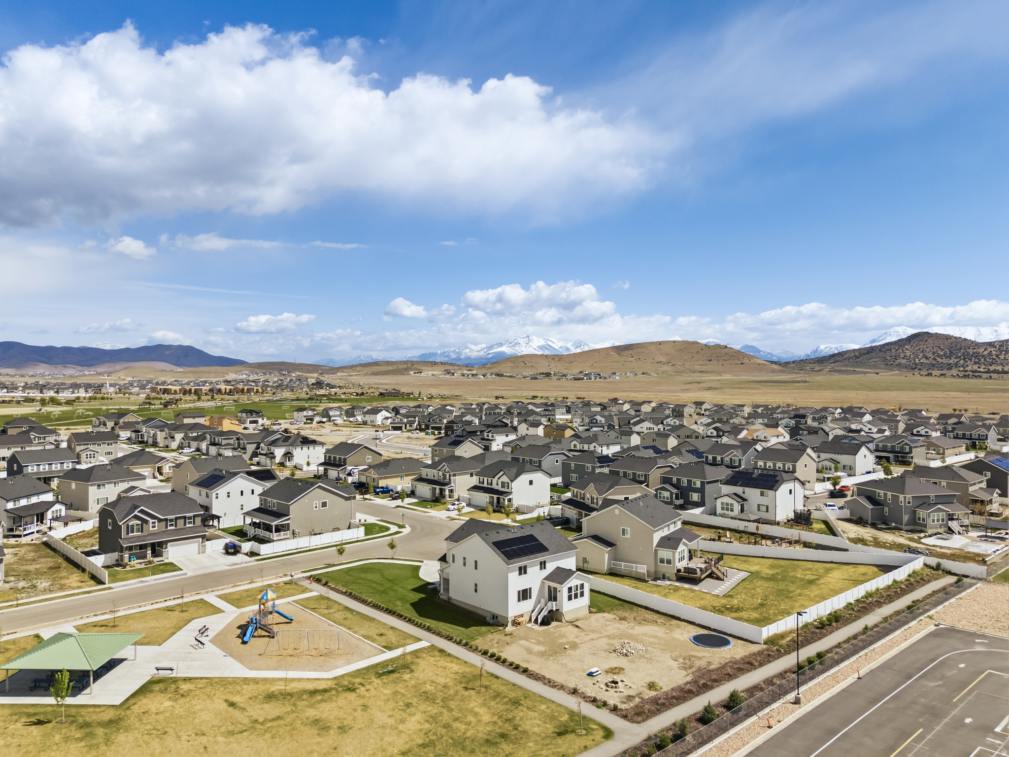 PONY EXPRESS ESTATES - Residential