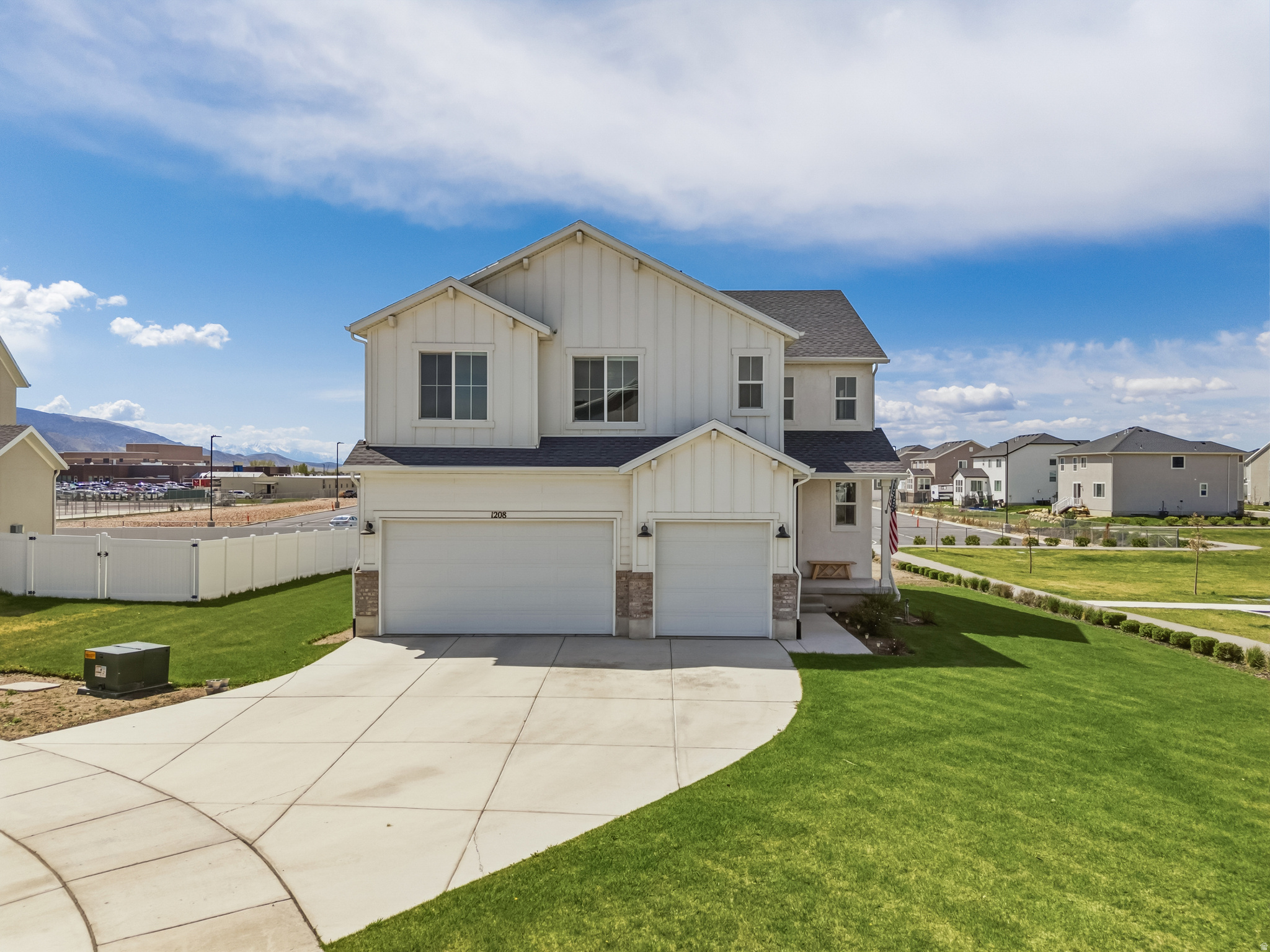 PONY EXPRESS ESTATES - Residential