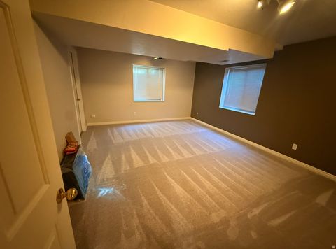 Tiny photo for 929 W BRANDERMILL CV, Murray, UT 84123 (MLS # 2123289)