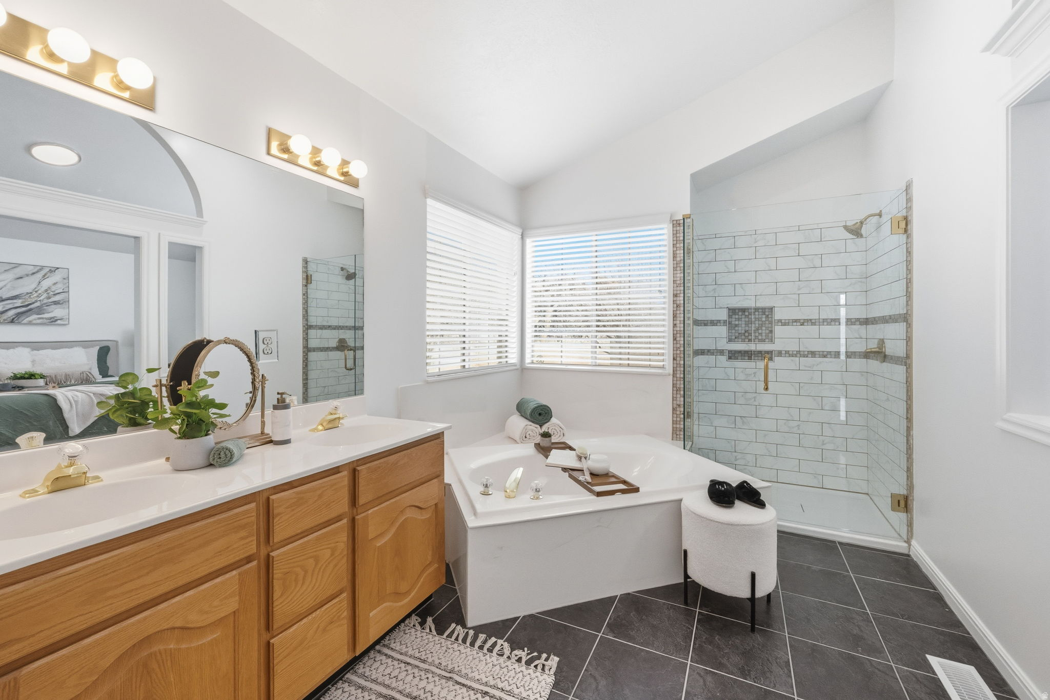 MEREWOOD - Residential