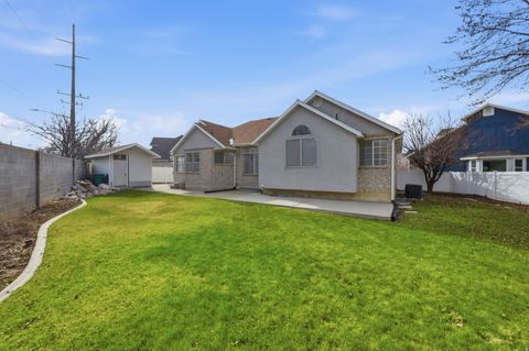 Tiny photo for 991 E MEREWOOD CT, Sandy, UT 84094 (MLS # 2133507)