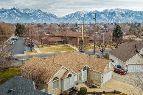 Tiny photo for 991 E MEREWOOD CT, Sandy, UT 84094 (MLS # 2133507)