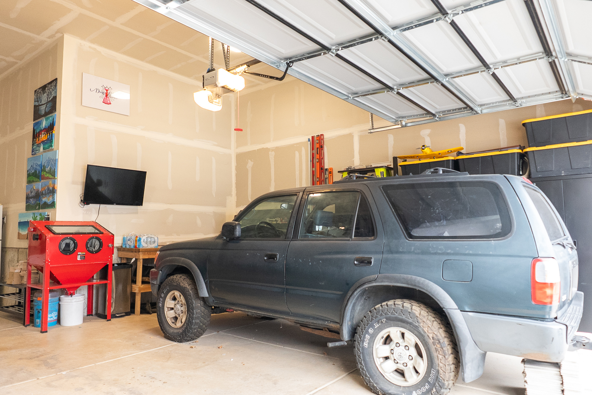 QUAILHILL - Residential