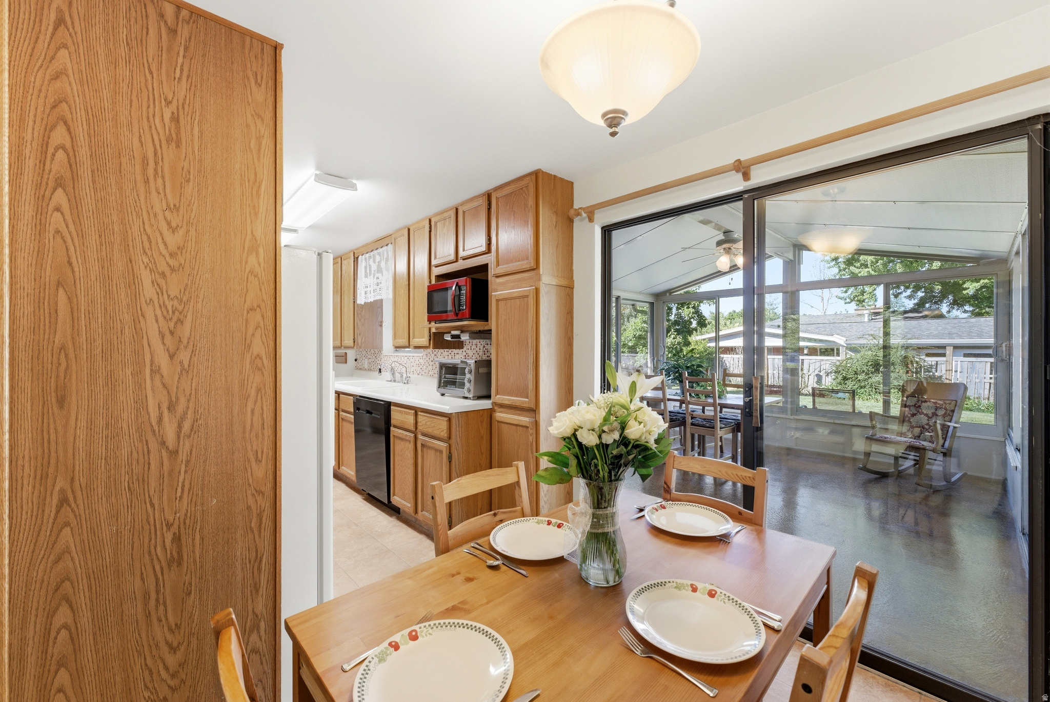 HAPPY HOMES - Residential