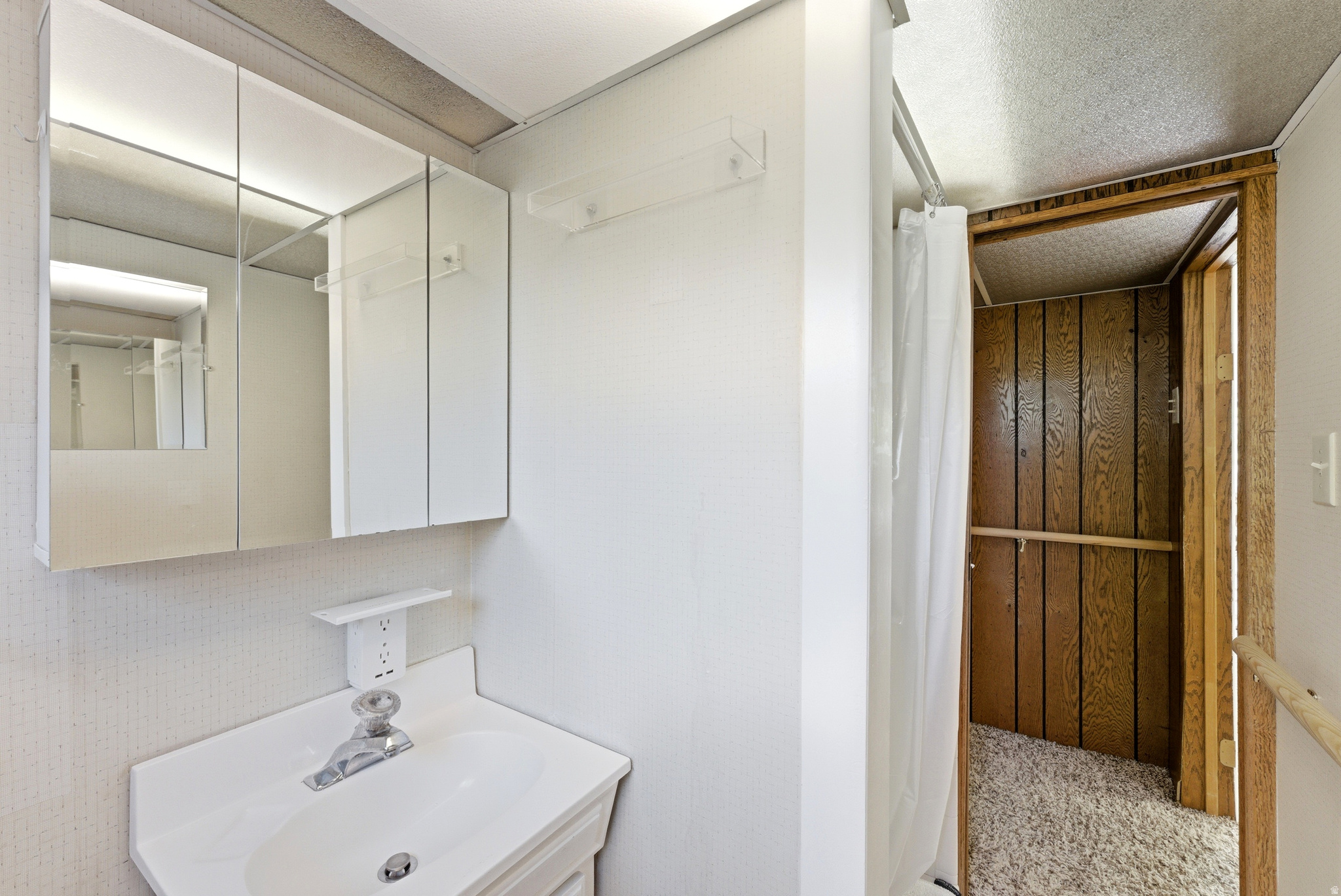HAPPY HOMES - Residential
