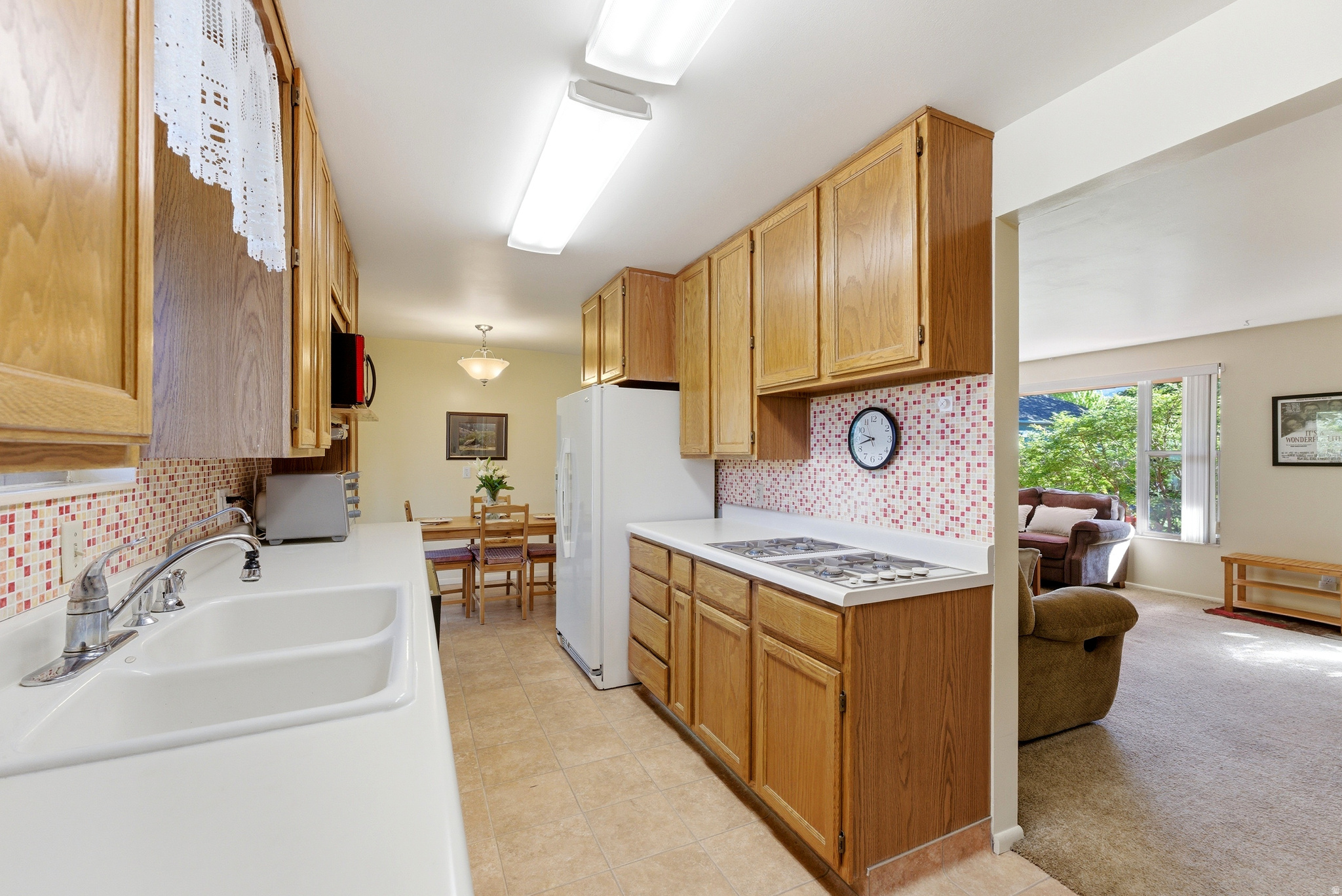 HAPPY HOMES - Residential