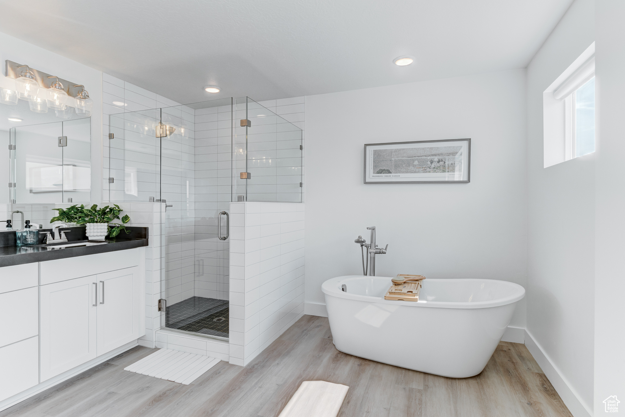 LAKESHORE LANDING - Residential