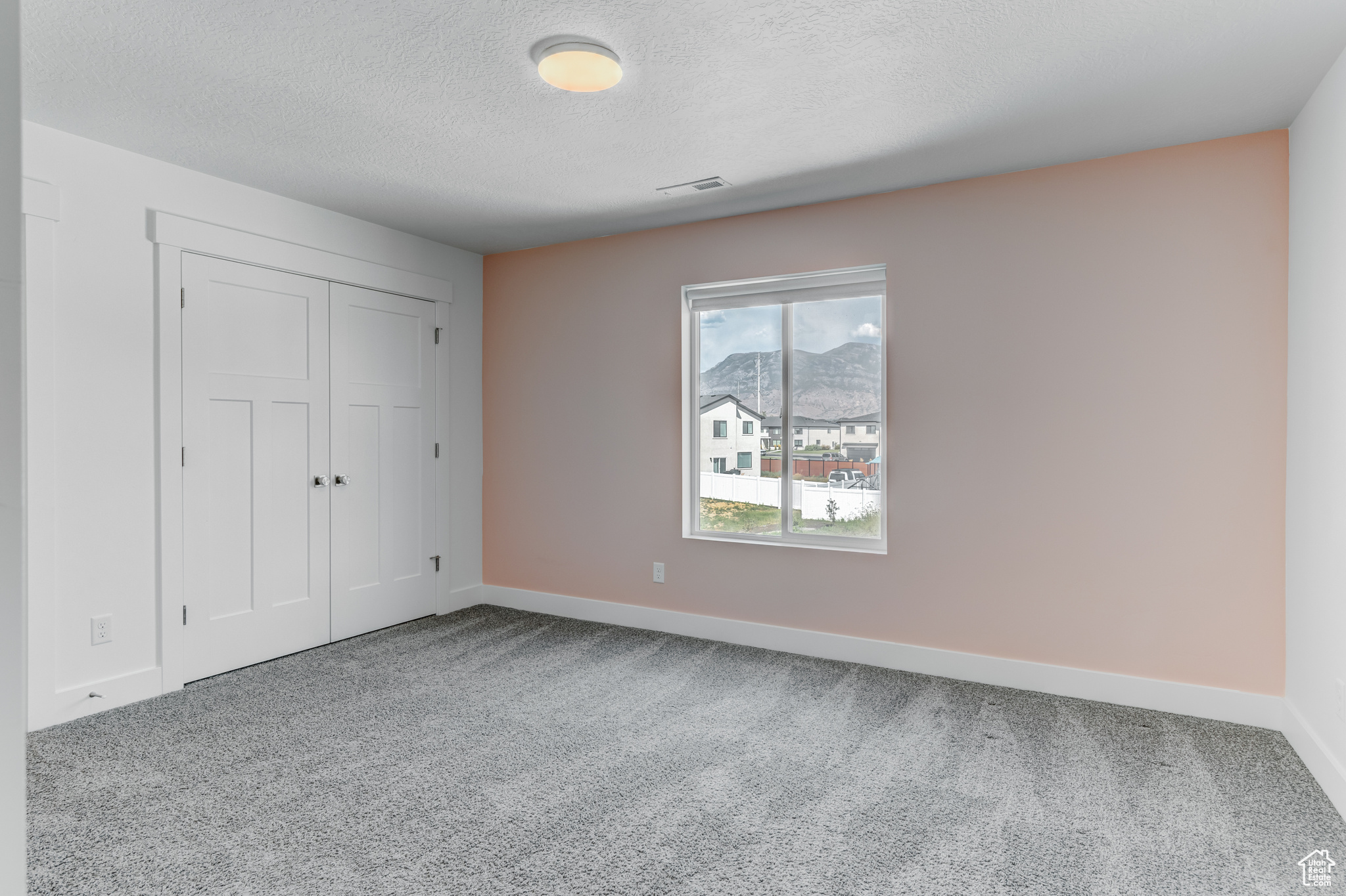 LAKESHORE LANDING - Residential